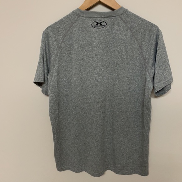 4/$24🦩 Under Armour HeatGear Loose Fit - Picture 2 of 7